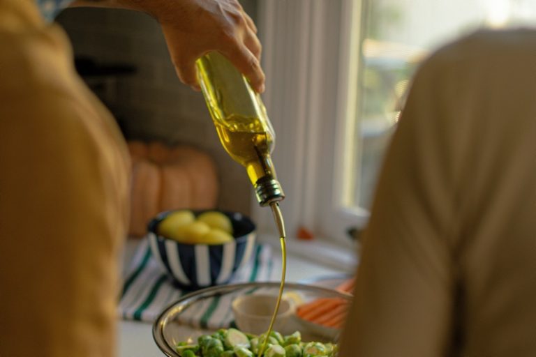 dlaczego oliwa extra virgin jest gorzka